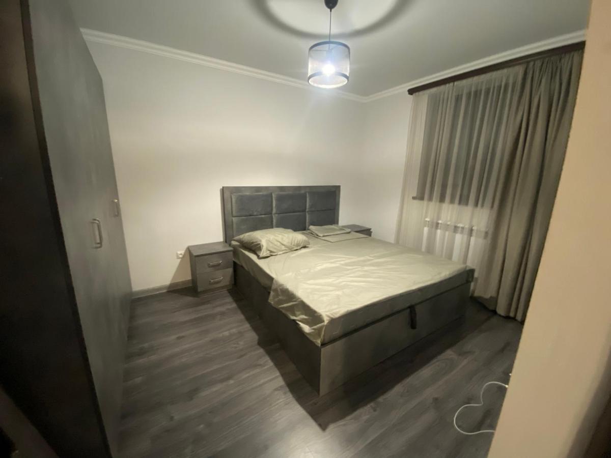 2 Cosy Apartment In Townhouse Near Airport Evn Geghanist  Экстерьер фото