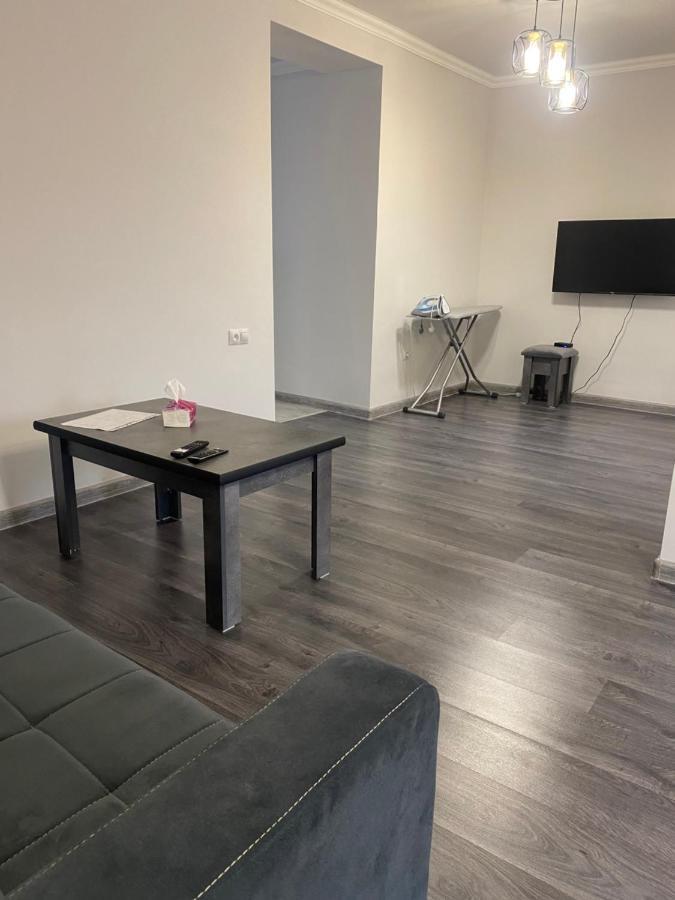 2 Cosy Apartment In Townhouse Near Airport Evn Geghanist  Экстерьер фото